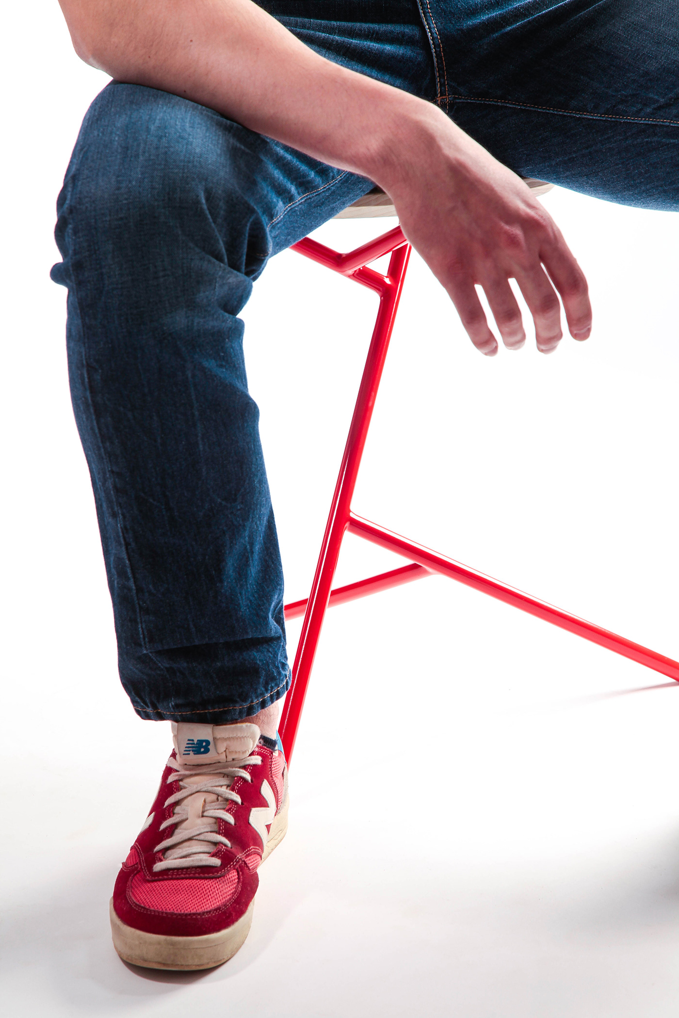 stool，chair，STOOL，gules，Adam Szpil，