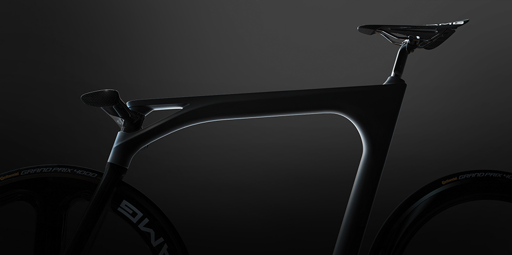 sb，Bicycle，Bicycle on shoulder，motion，vehicle，