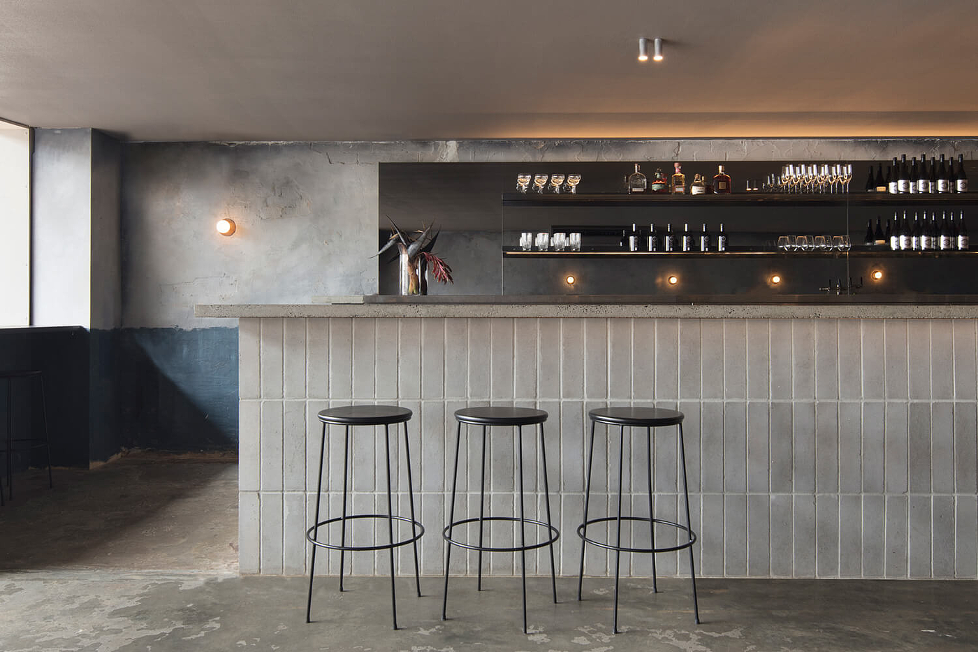 bar，Catering Restaurant，Advanced grey，Urban elements，Urban texture，Industrial wind，Young fashion，