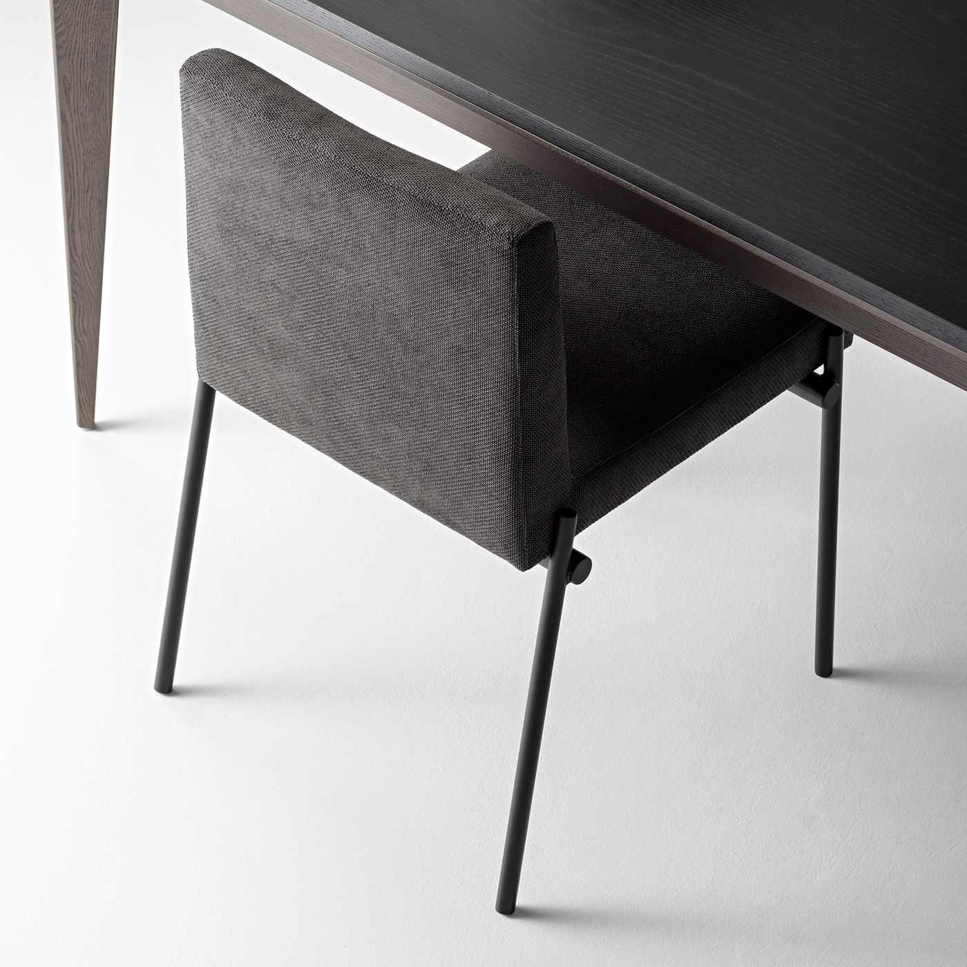 industrial design，furniture，chair，OM，