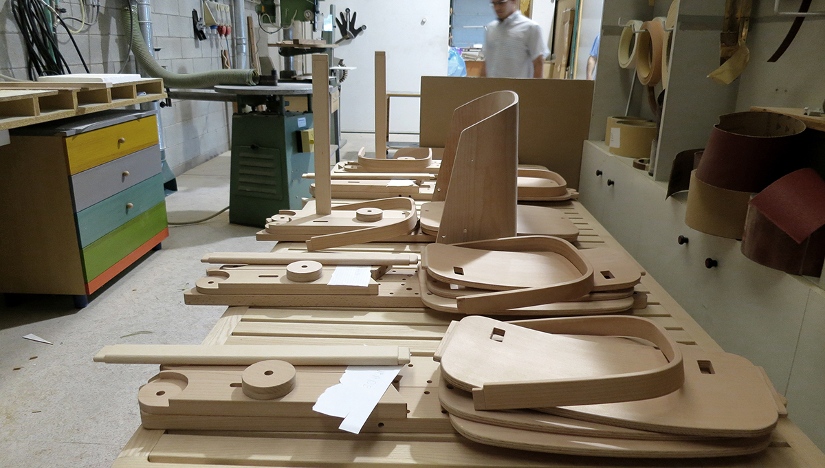 whynot，Tiramisu，Italy，High foot wooden chair，