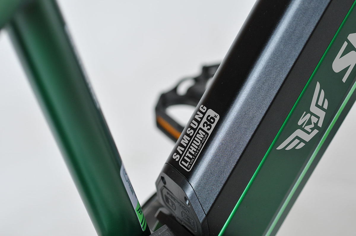 Automatic design，Touring bicycle，rechargeable ，With navigation，carbon fibre，