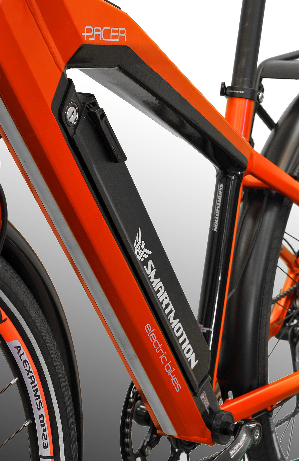 Automatic design，Touring bicycle，rechargeable ，With navigation，carbon fibre，