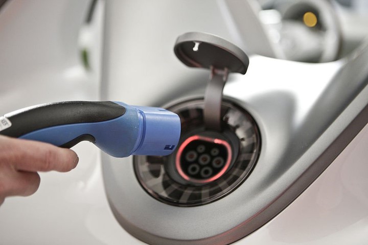 Hand drawn，Automobile design，smart，