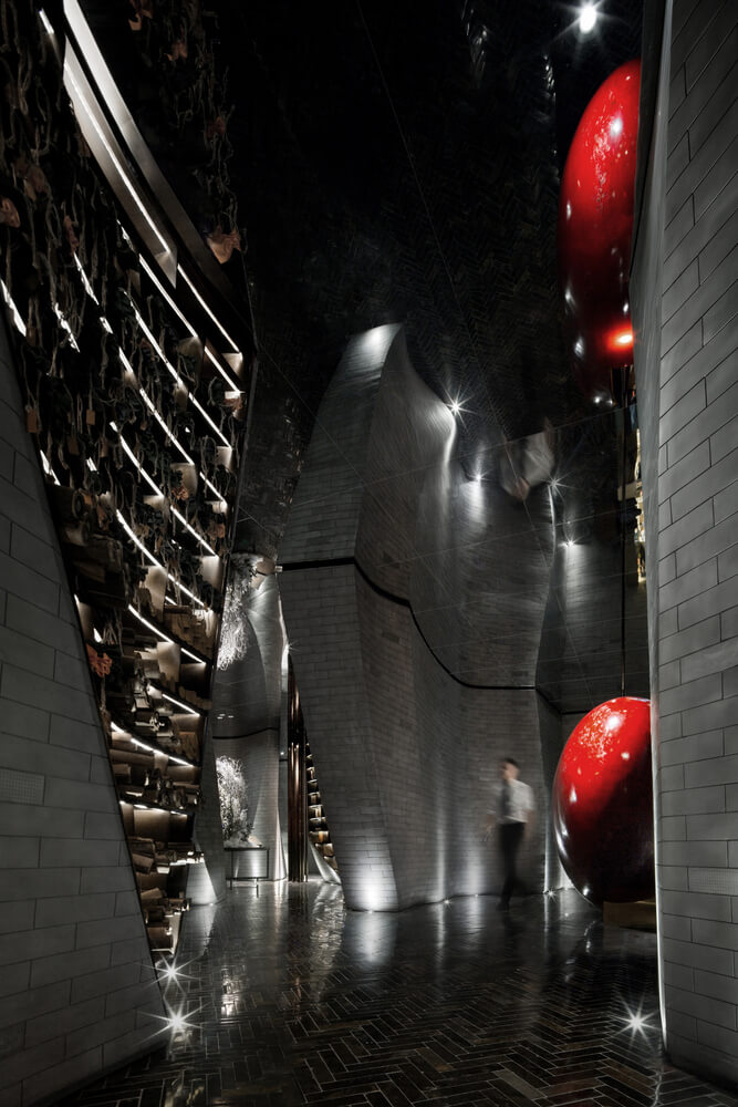 Lighting application，Song dynasty，Glass，traditional culture，Feather，Bionics Design ，restaurant，