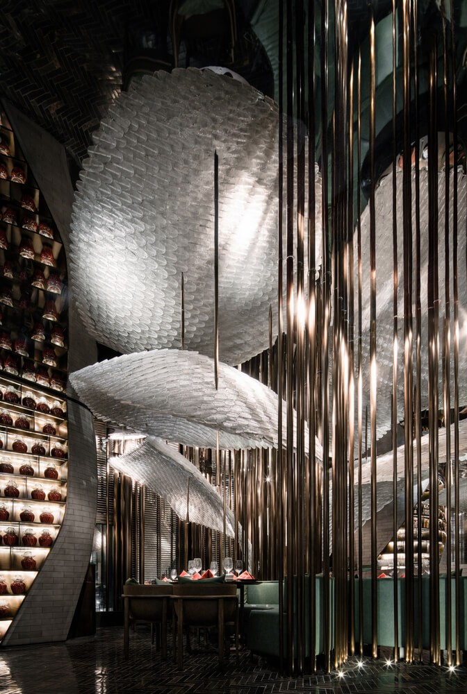 Lighting application，Song dynasty，Glass，traditional culture，Feather，Bionics Design ，restaurant，