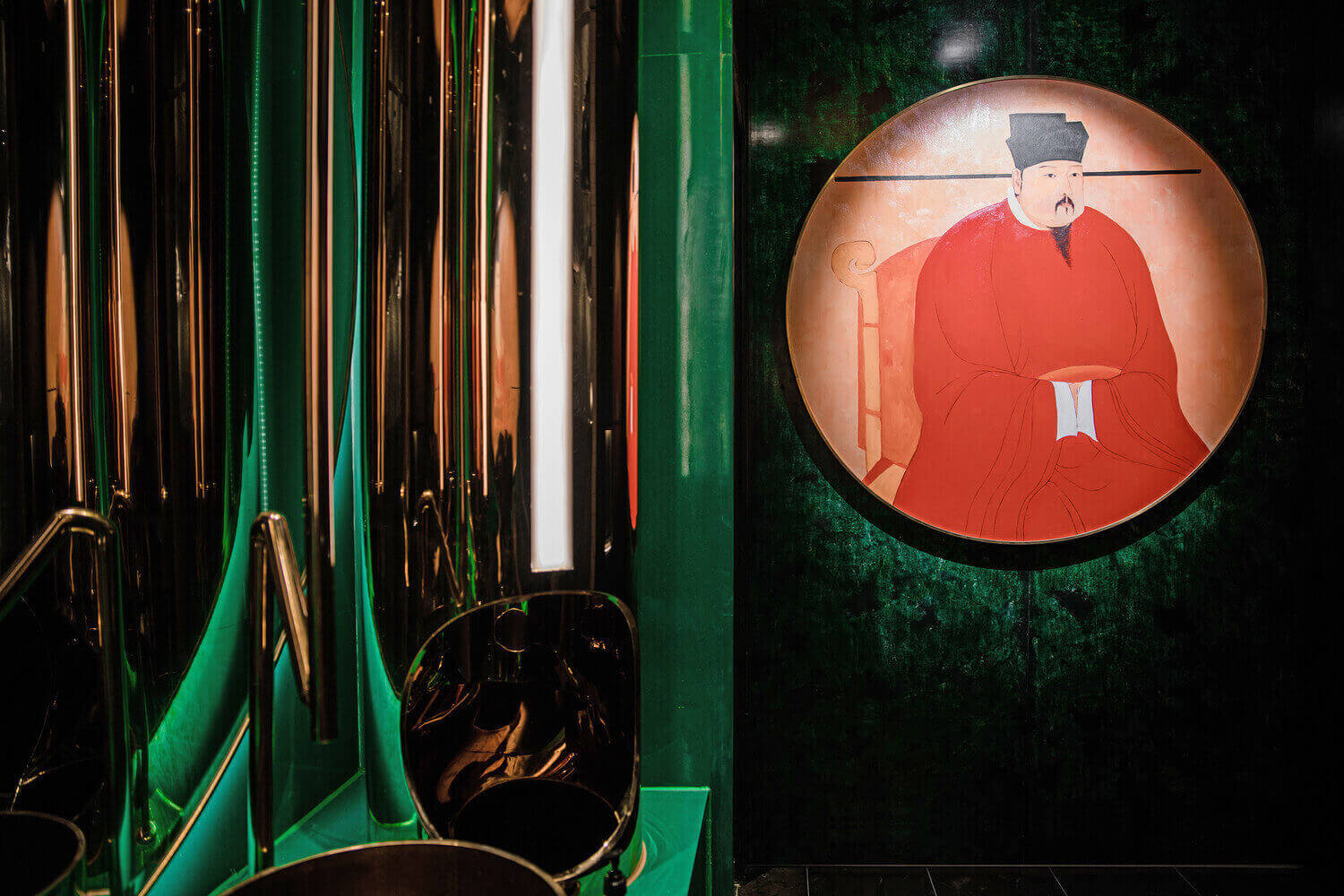 Lighting application，Song dynasty，Glass，traditional culture，Feather，Bionics Design ，restaurant，