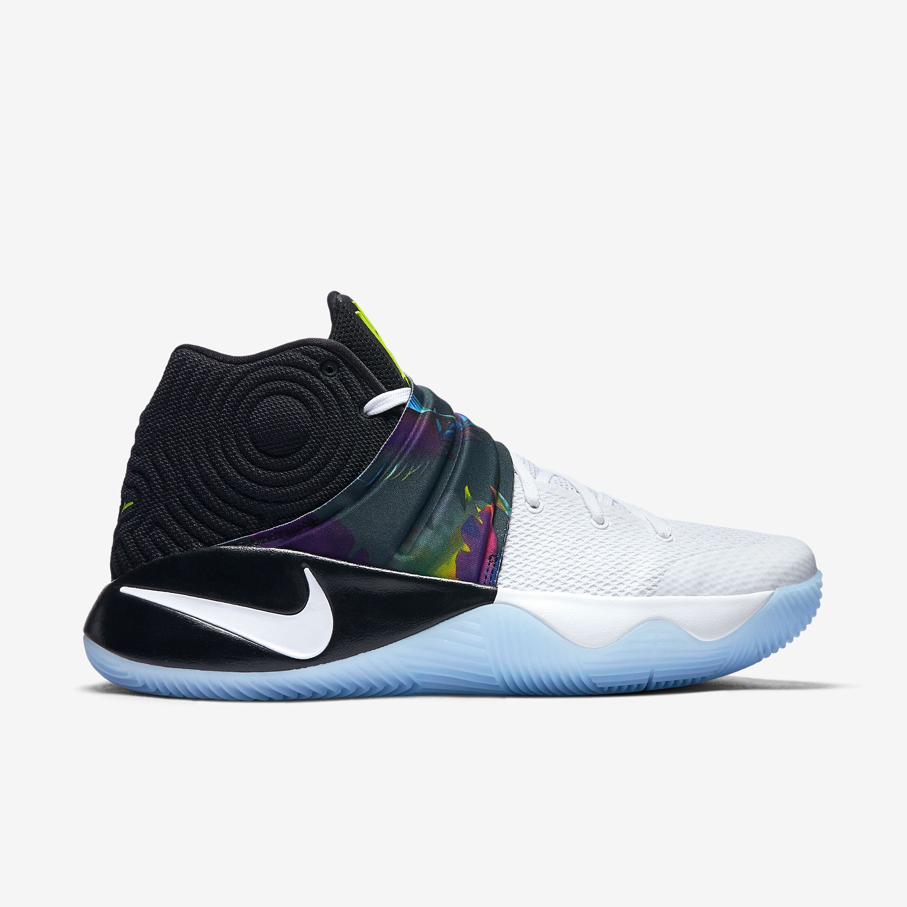 Graphic Artist Designer，gym shoes，nike，