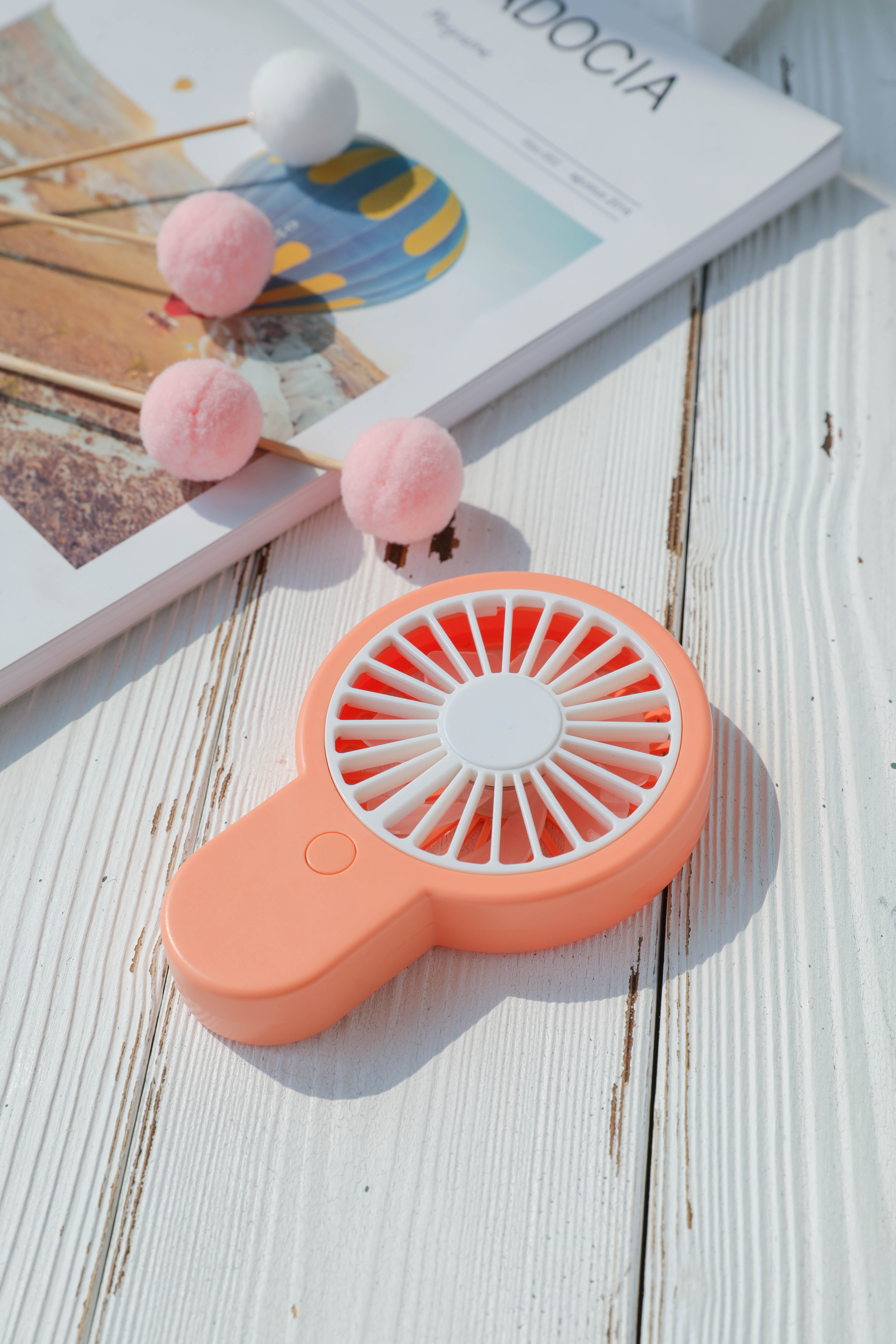 Fan，Mini，lovely，like a breath of fresh air，