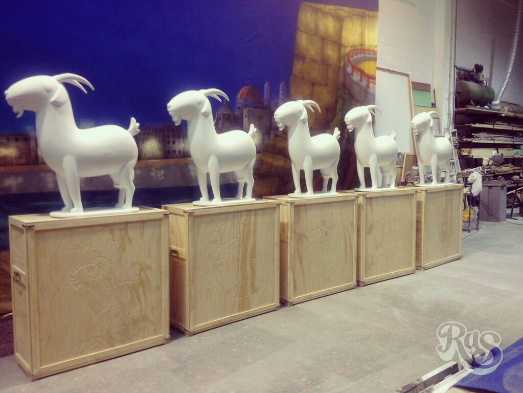 Hand drawn，lithe，comfortable，stable，