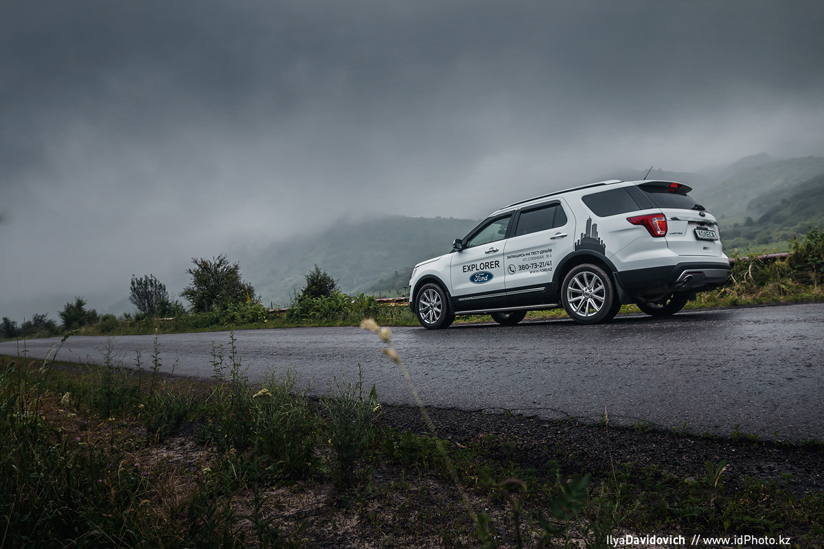 Ilya Davidovich，automobile，white，Ford，ford，
