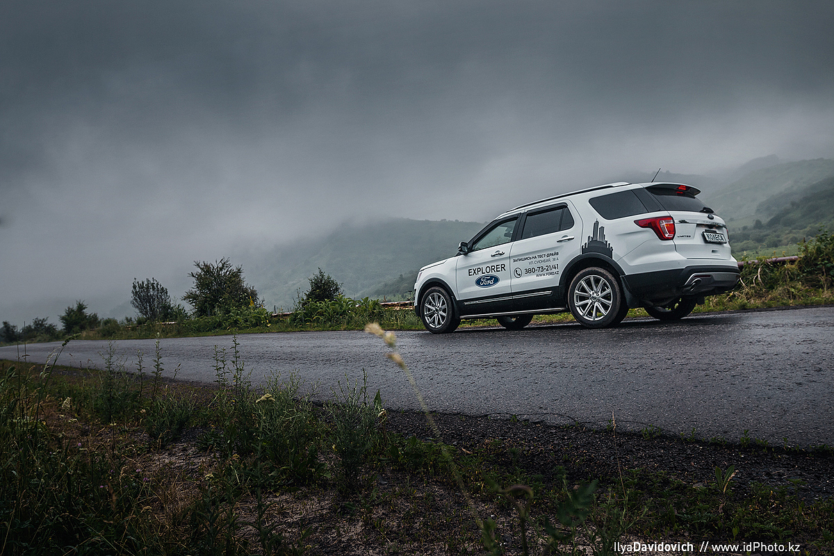 Ilya Davidovich，automobile，white，Ford，ford，