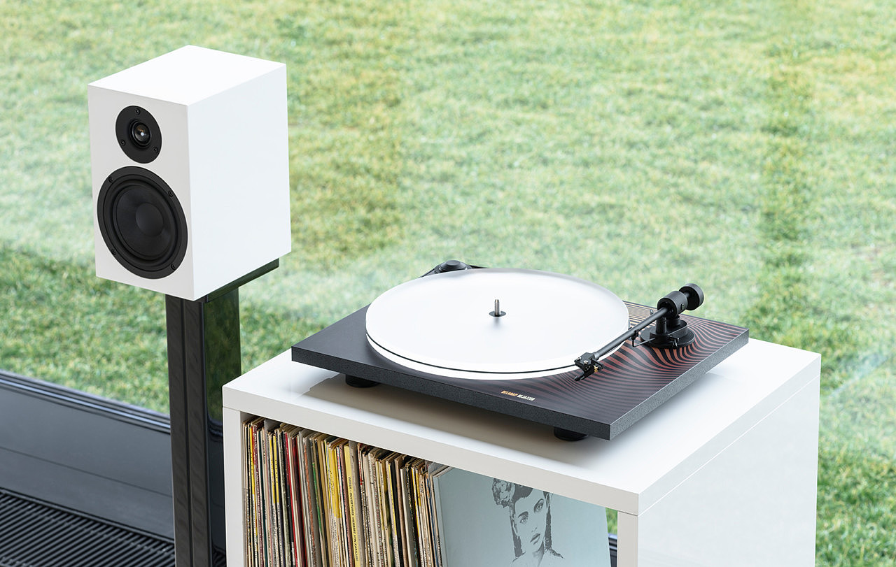 Music playback device，Singing and broadcasting machine，Vinyl record player，Pro-Ject Audio，