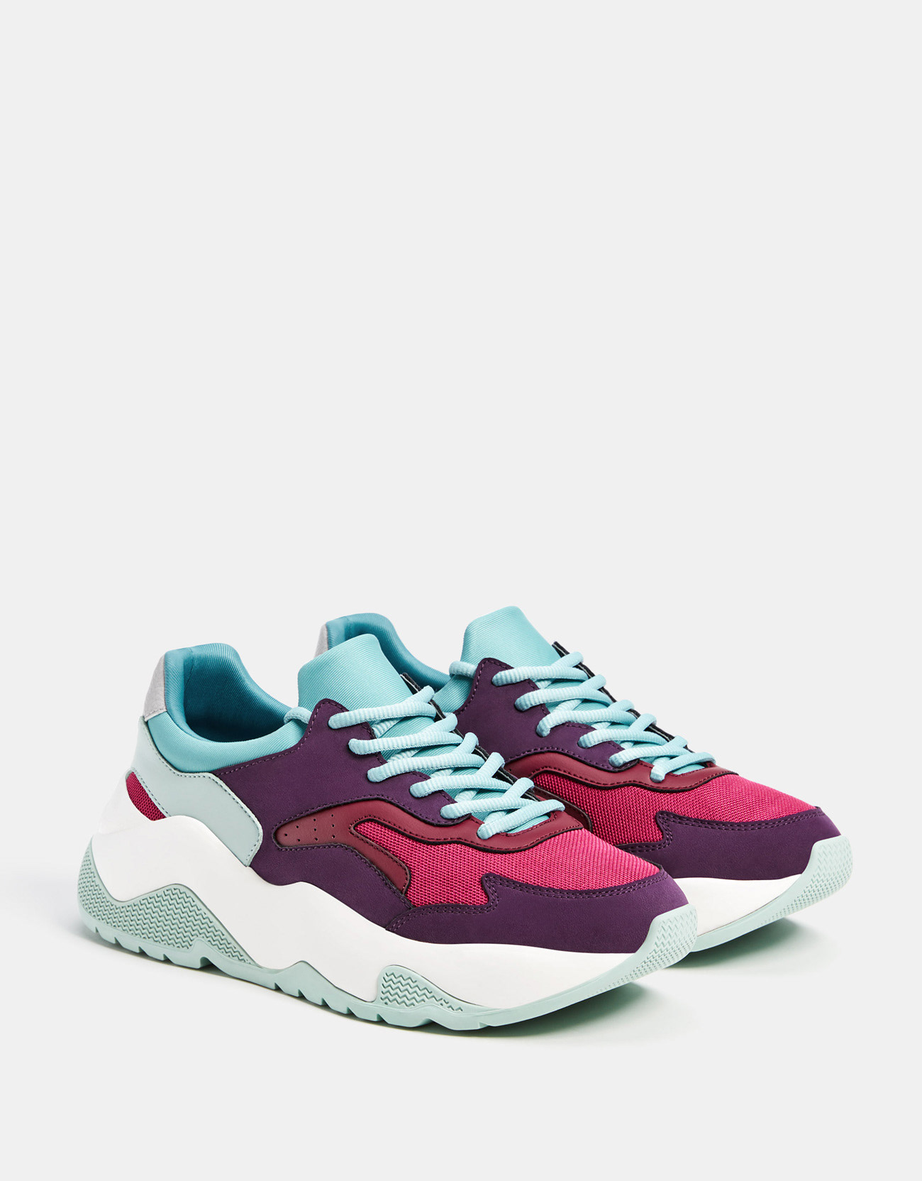 Inditex Beach，Running shoes，motion，