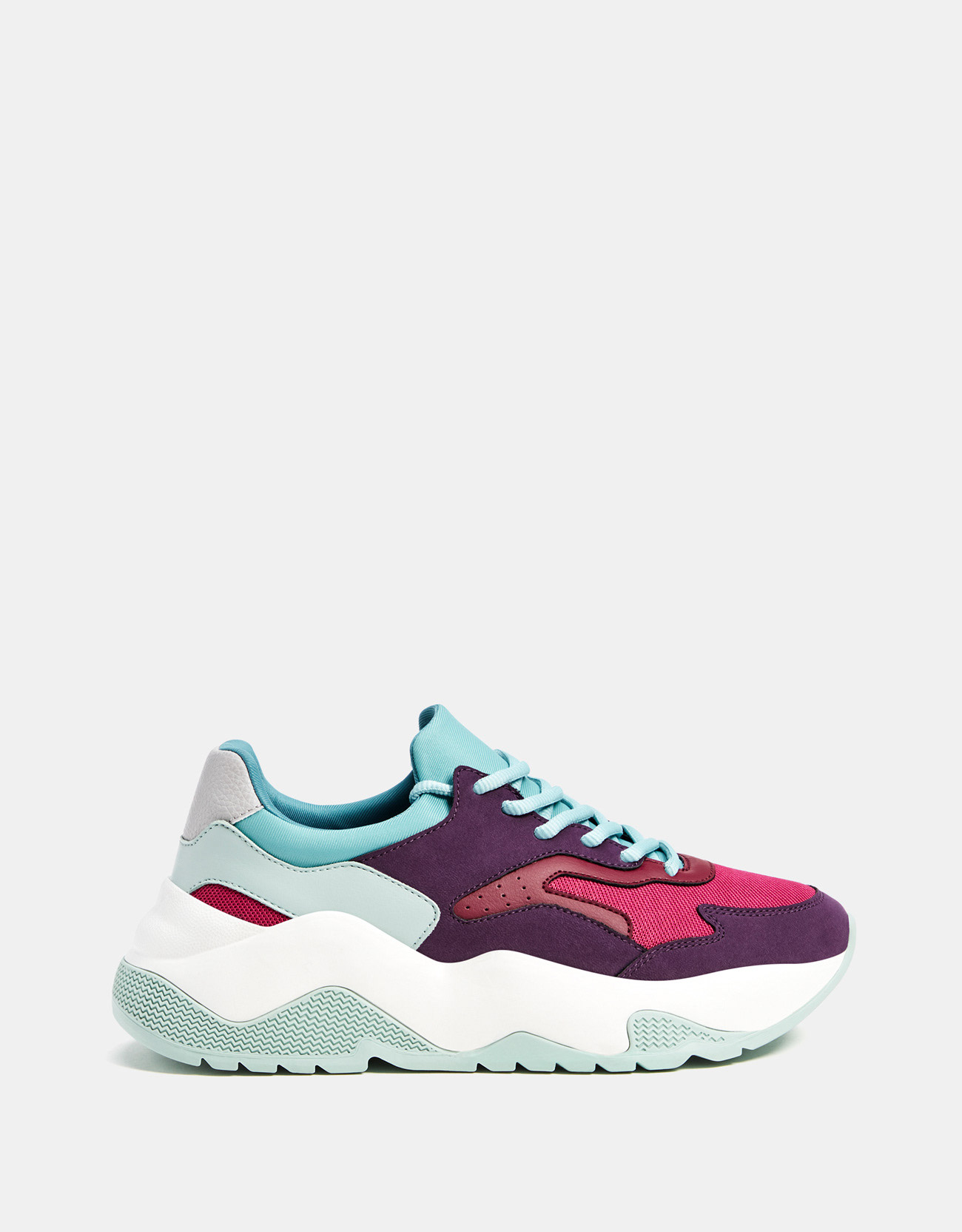 Inditex Beach，Running shoes，motion，