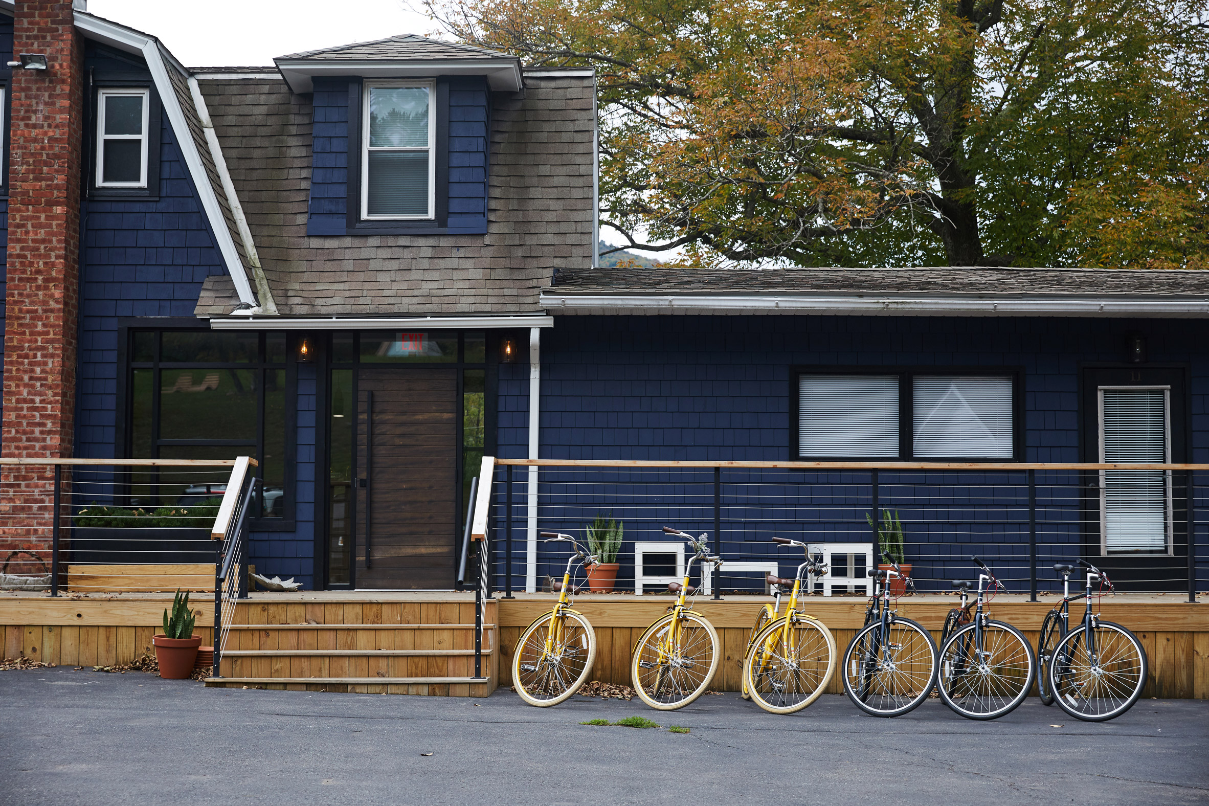 bar，hotel，hut，Catskill Mountains ，