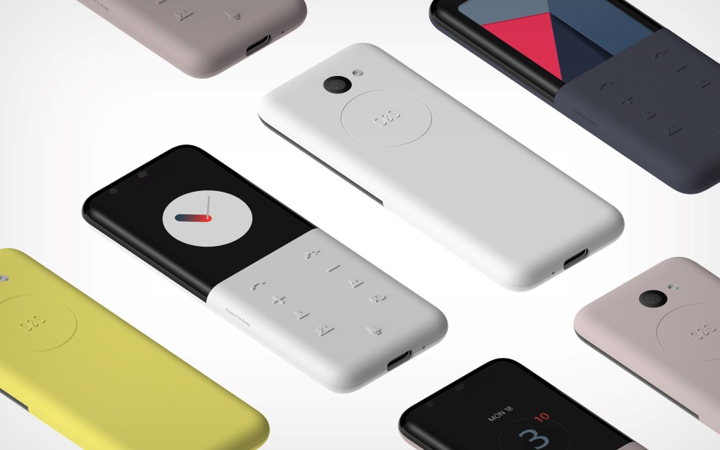 teenagers，intelligence，mobile phone，