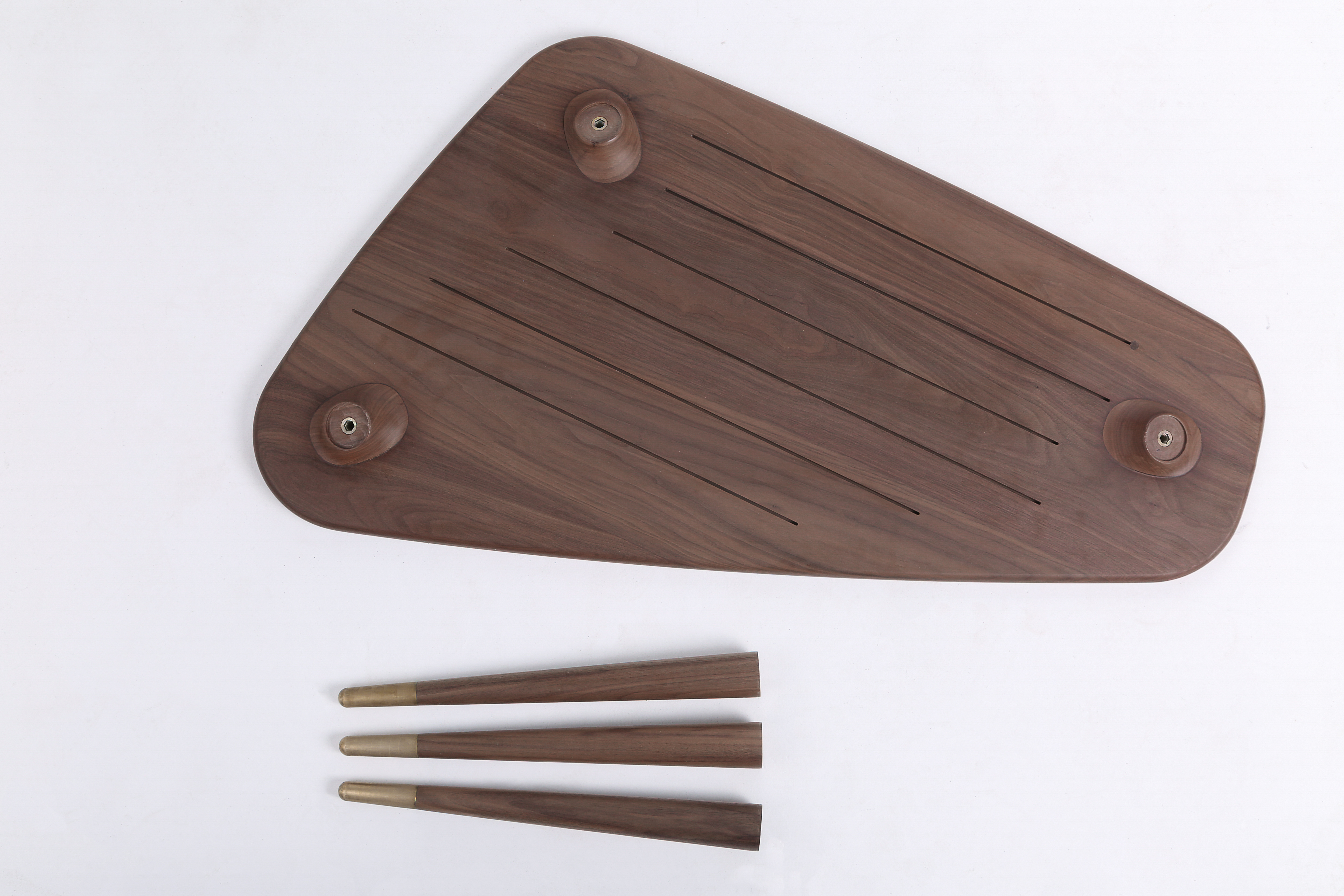 Furniture designer Ren Mengying，