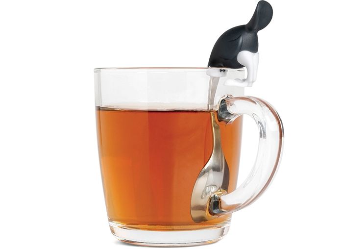 a soup spoon，ostrich，