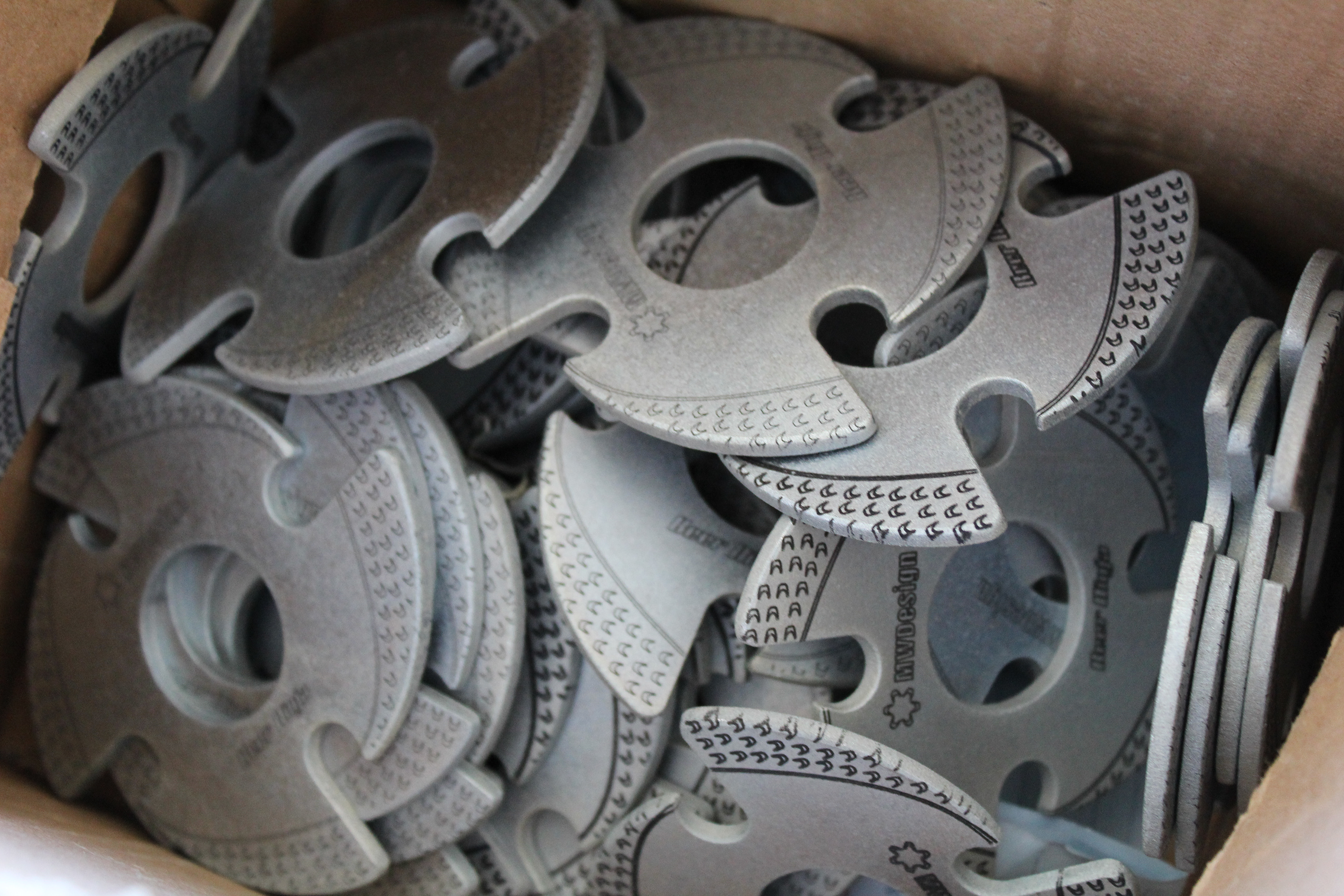 refrigerator magnet，product design，Bottle opener，