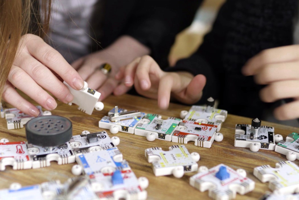 ActivePuzzle，Electronic puzzle，Toys，product design，