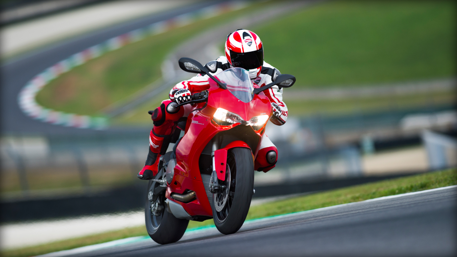 Ducati 899，Panigale，motorcycle，vehicle，locomotive，