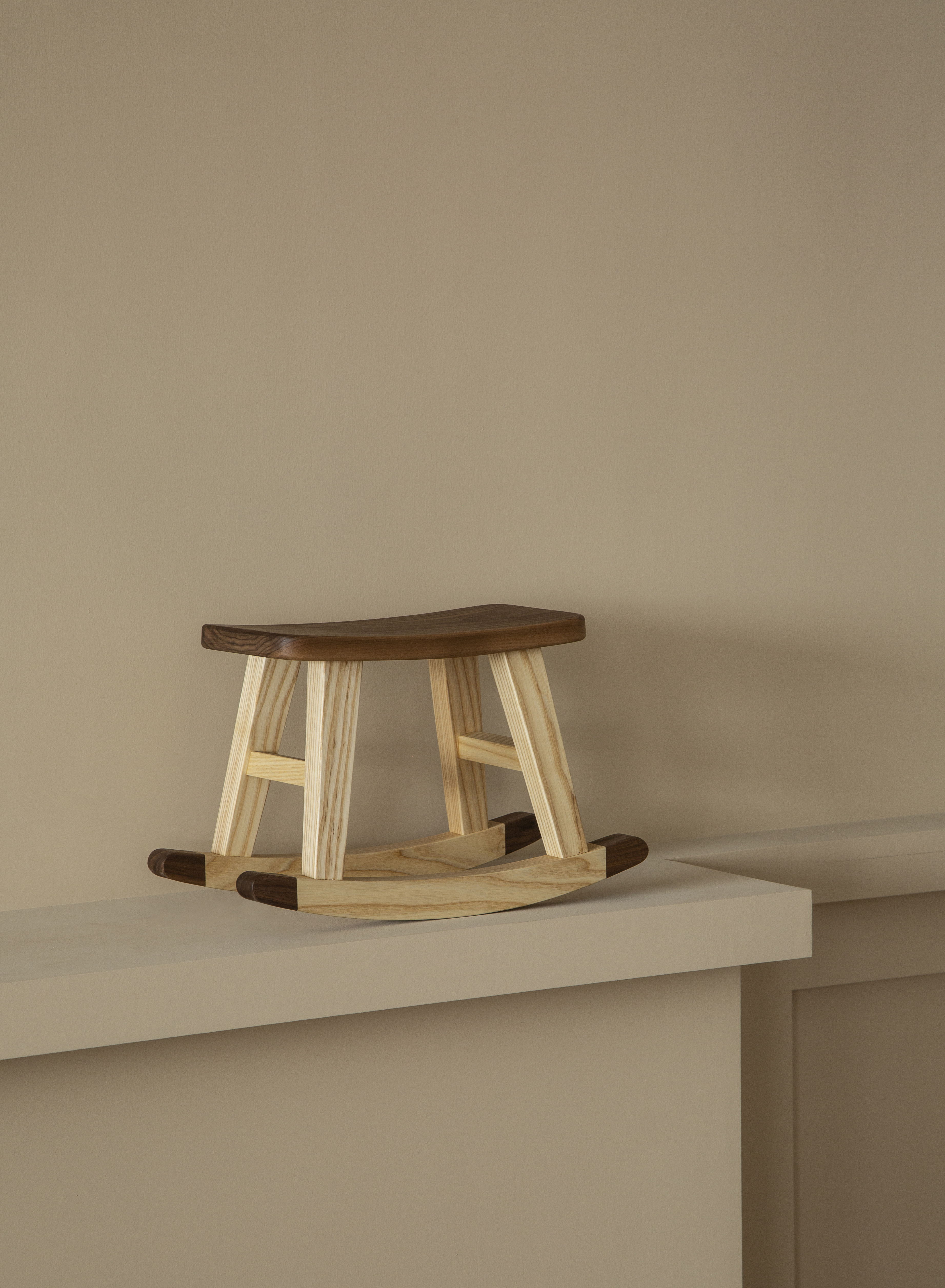 Furniture designer Ren Mengying，