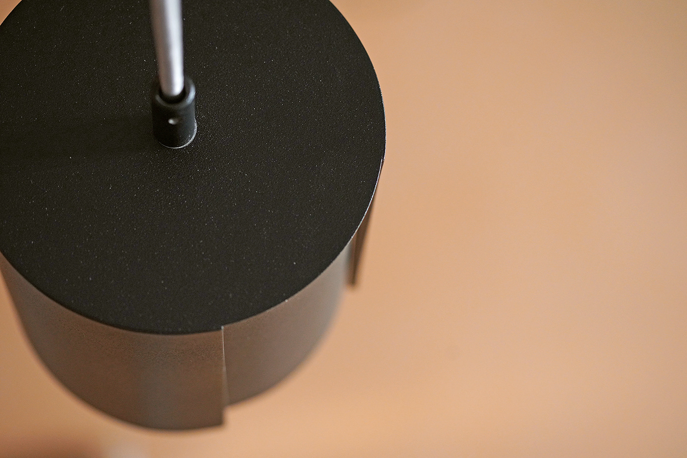 product design，industrial design，Aesthetics，Functionality，a chandelier，lamp，