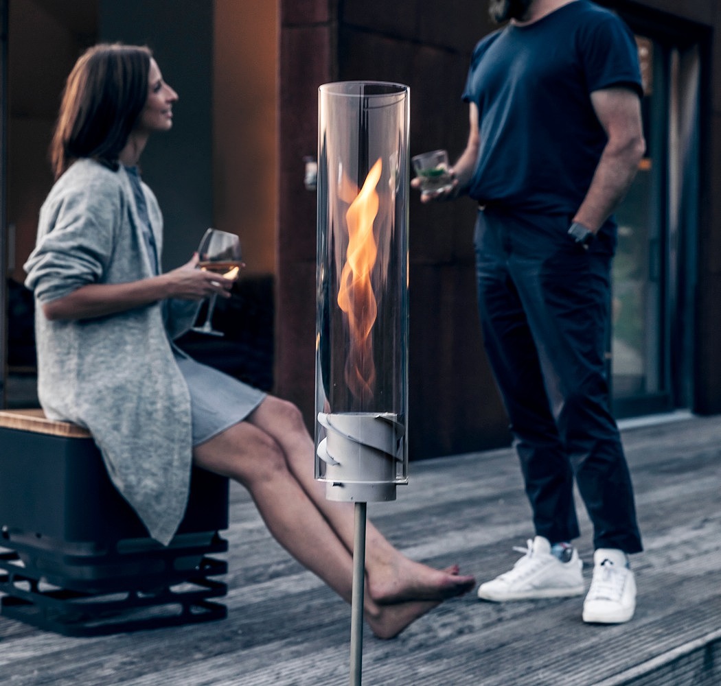 lamp，night，flame，