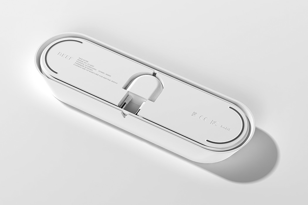 simple but elegant，white，hair drier，