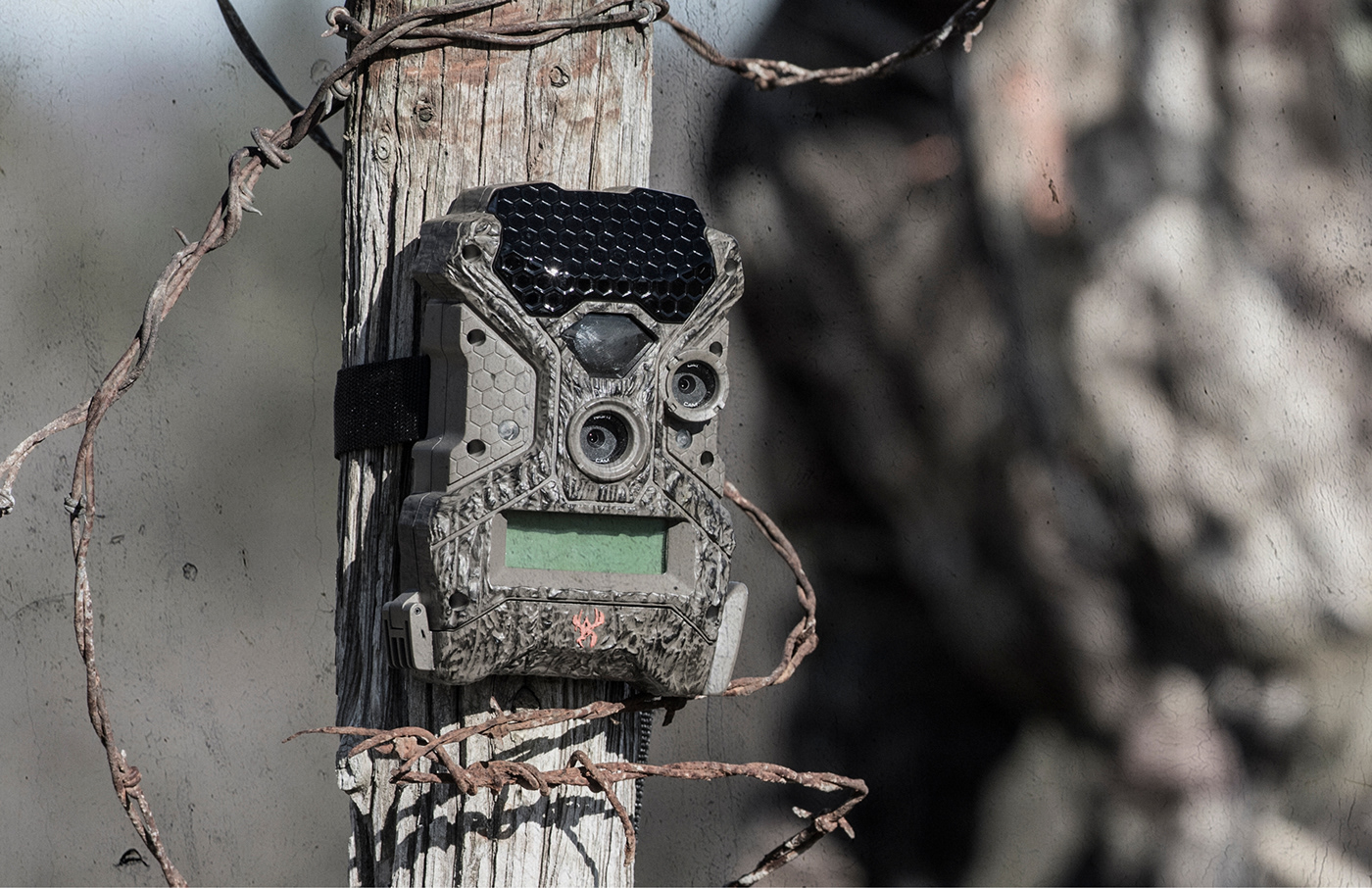 industrial design，capture，outdoors，camera，