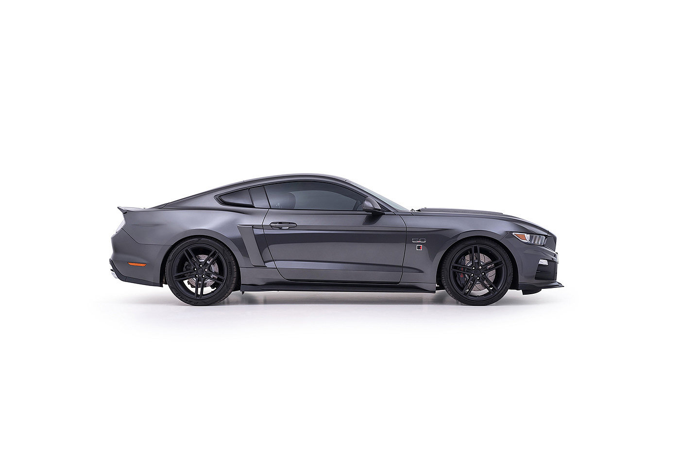 vehicle，automobile，black，industrial design，product design，