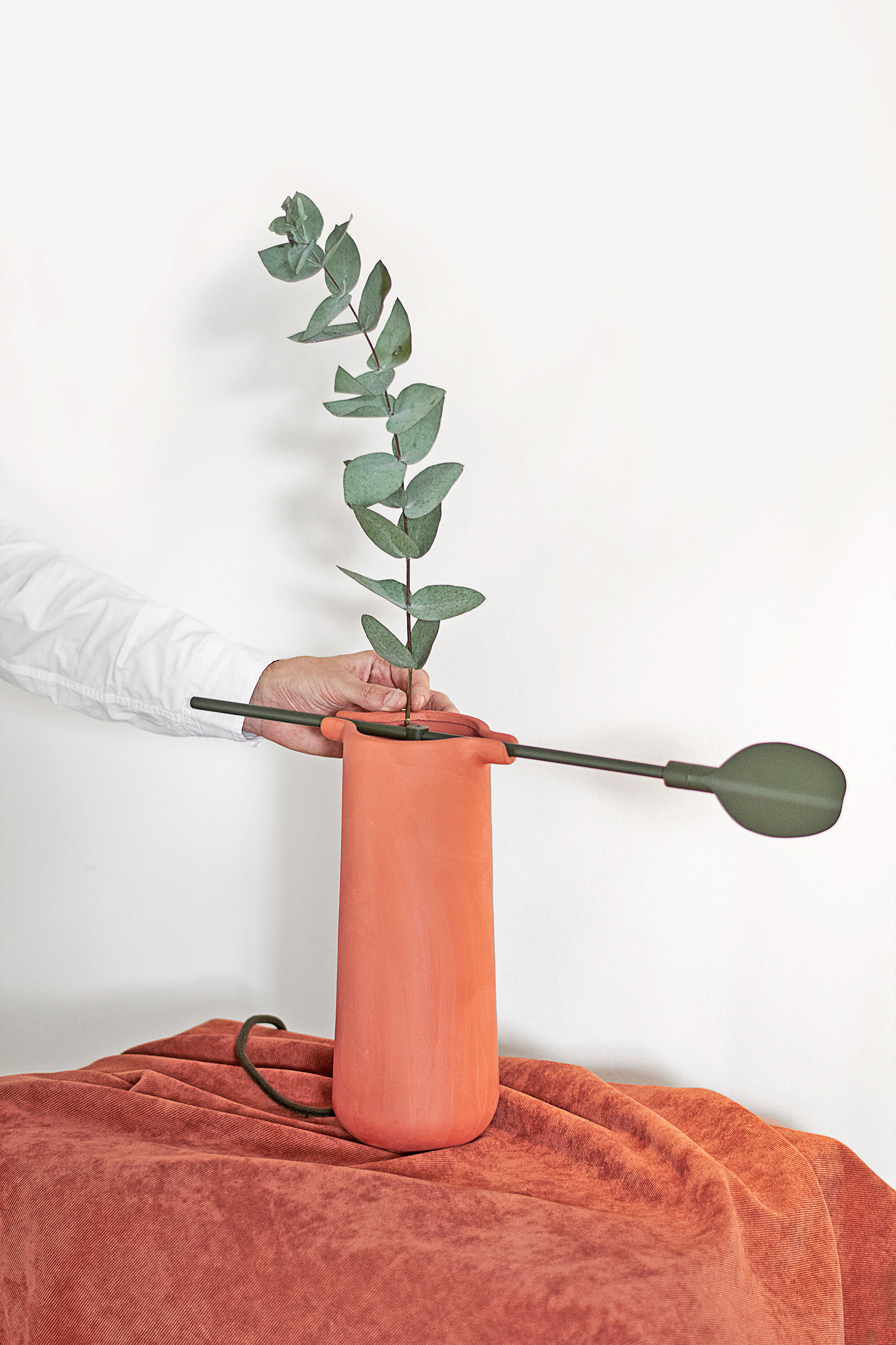 ceramics，orange，lamps and lanterns，