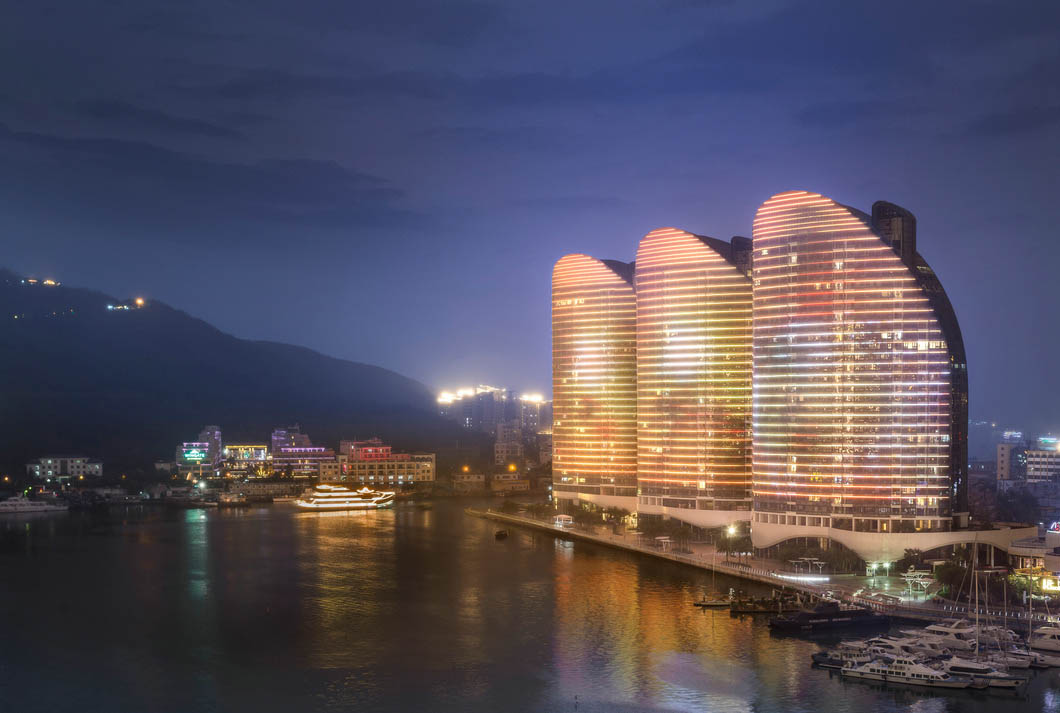 comfortable，luxurious，Relaxation and entertainment，ocean，enjoy，villa，