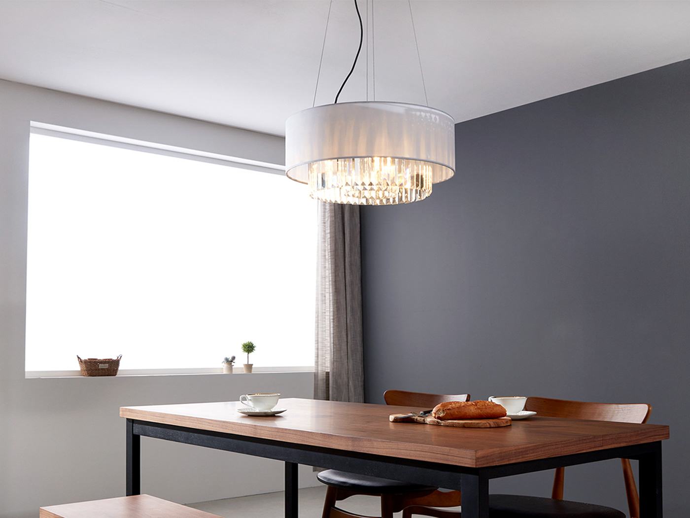 a chandelier，lighting，JADE，