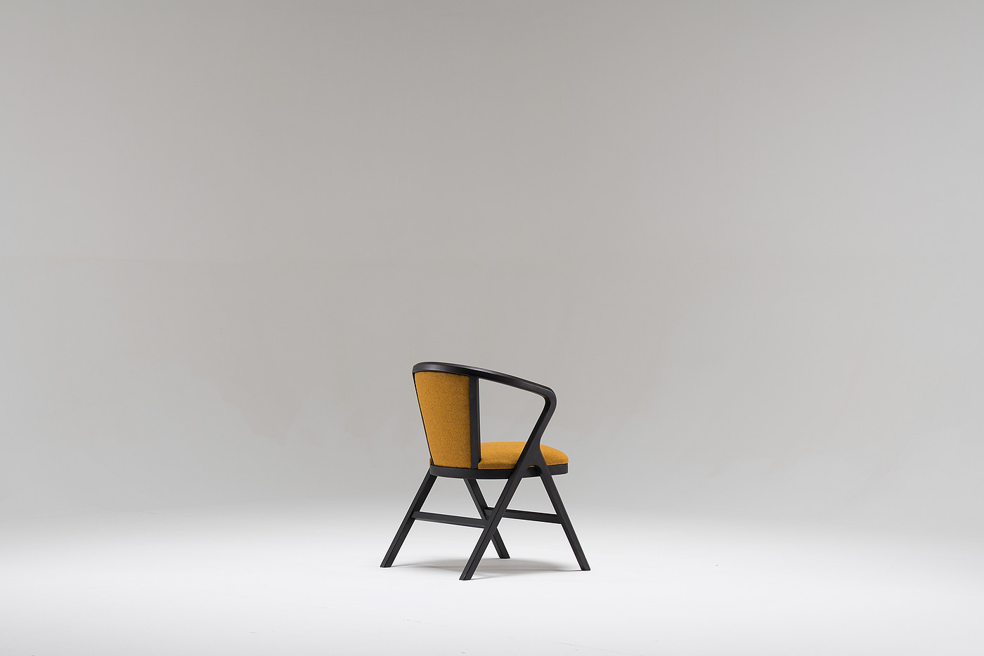 black，chair，Cali Chair，