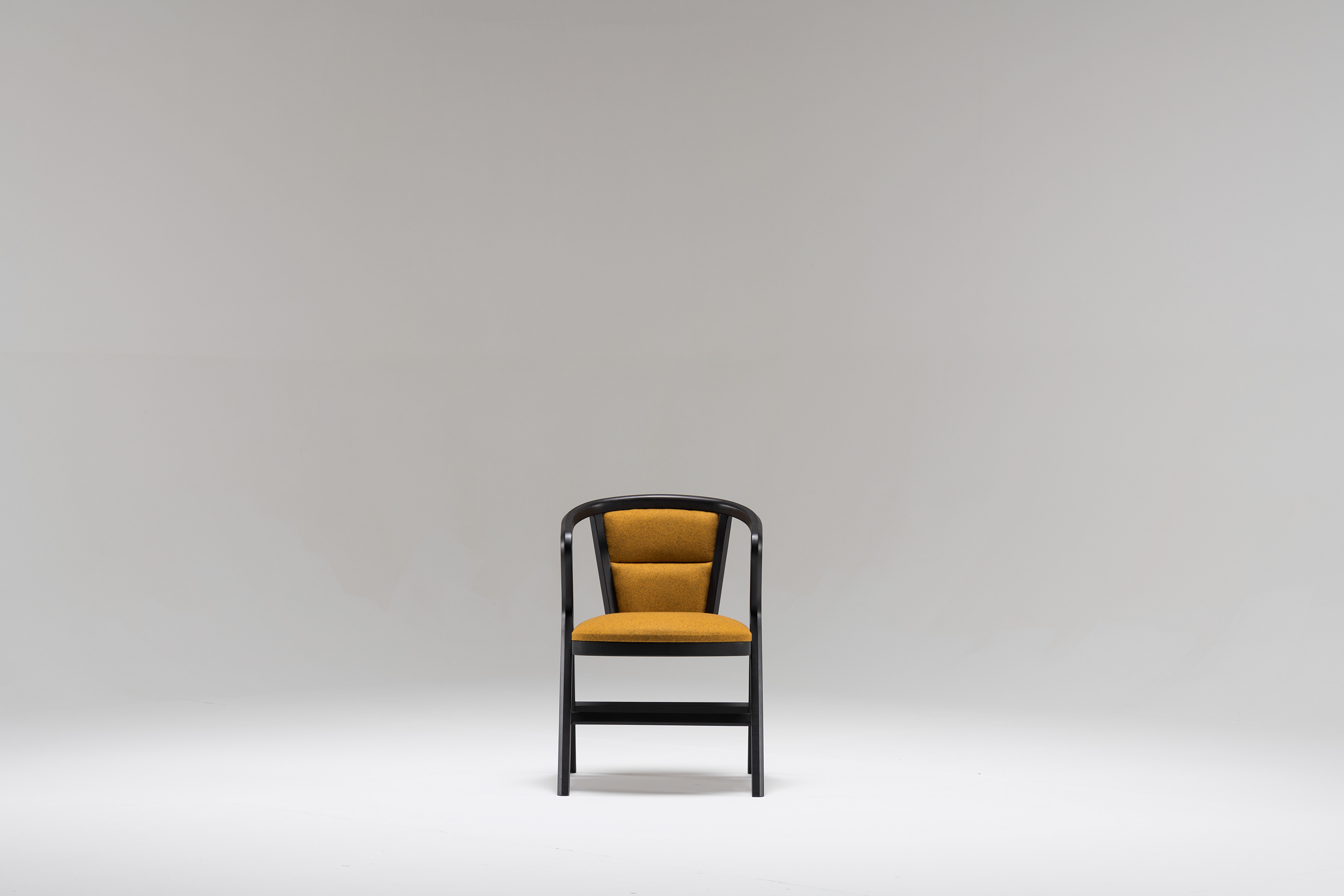 black，chair，Cali Chair，