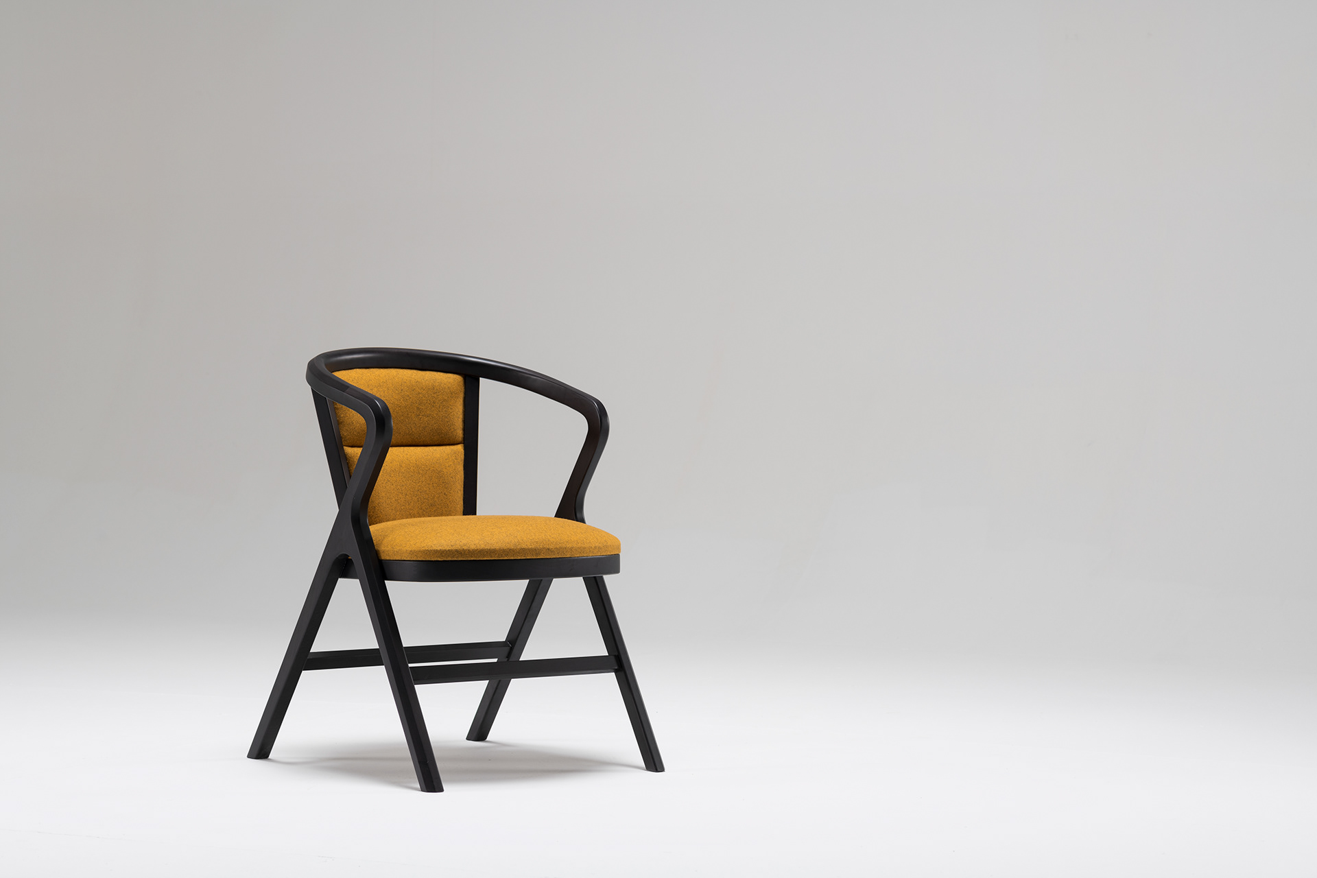 black，chair，Cali Chair，