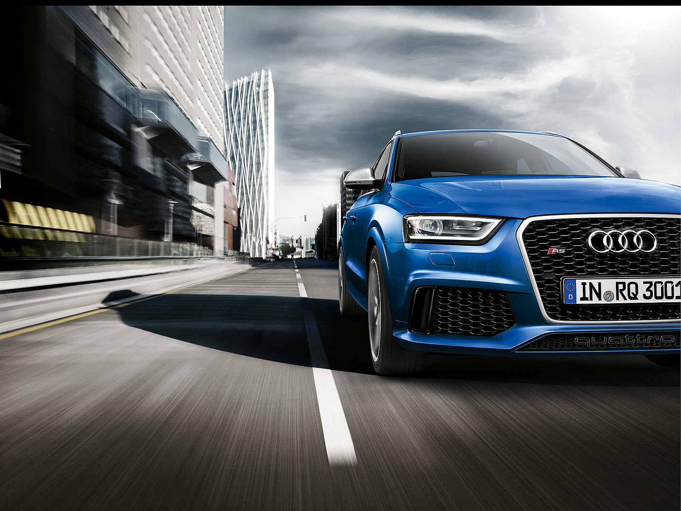 蓝色，汽车设计，Audi RSQ3，