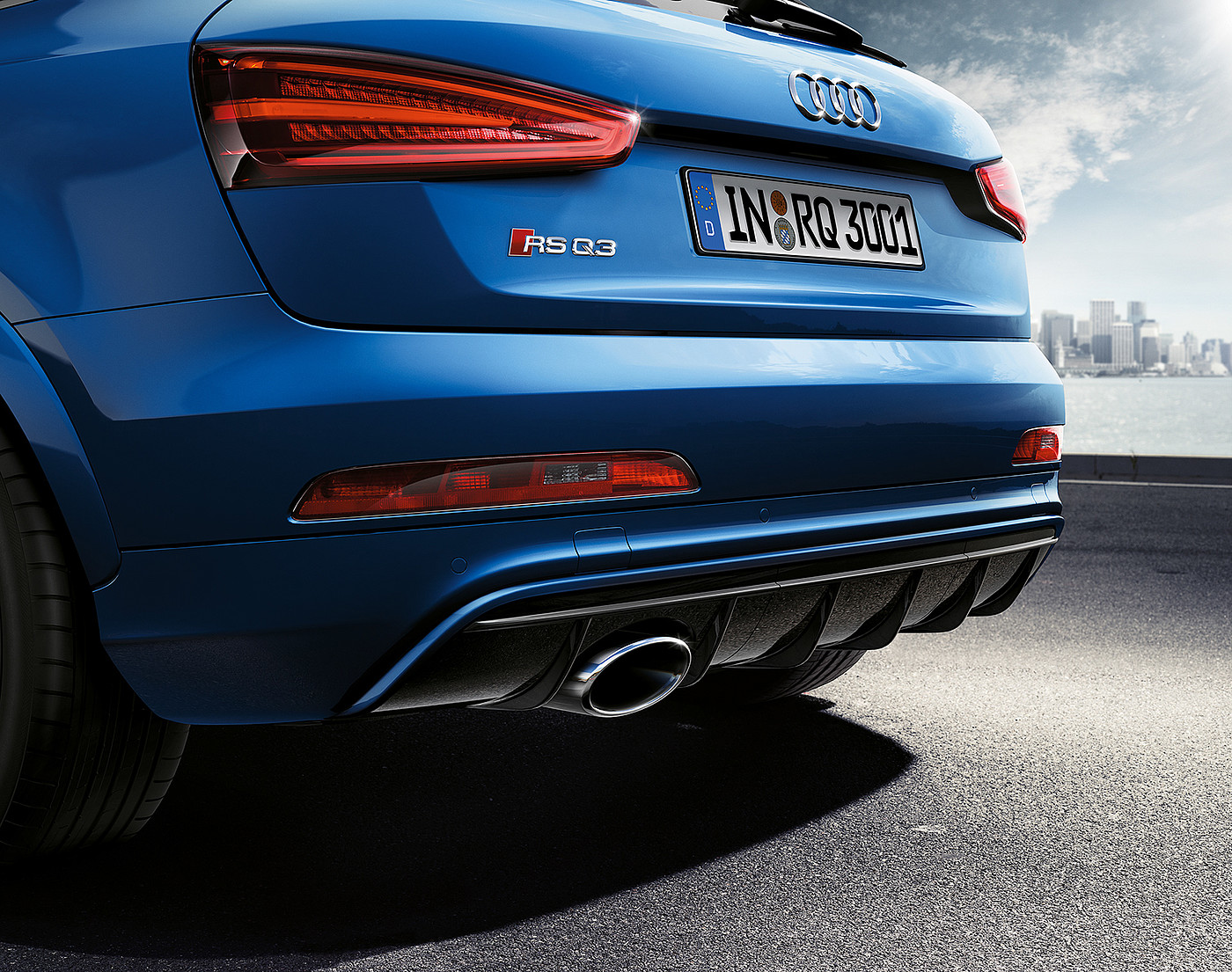 蓝色，汽车设计，Audi RSQ3，