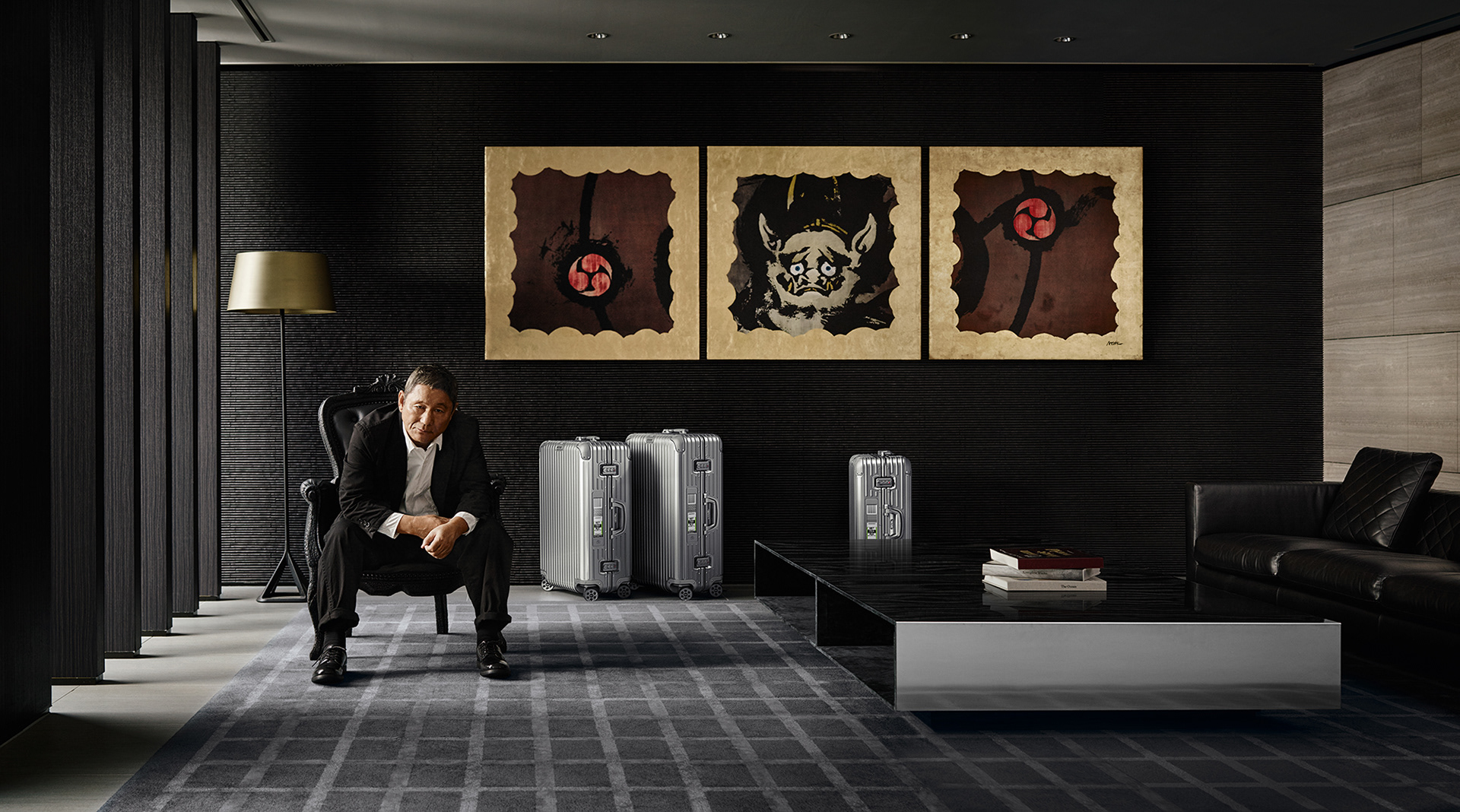 Metal，trunk，Rimova，