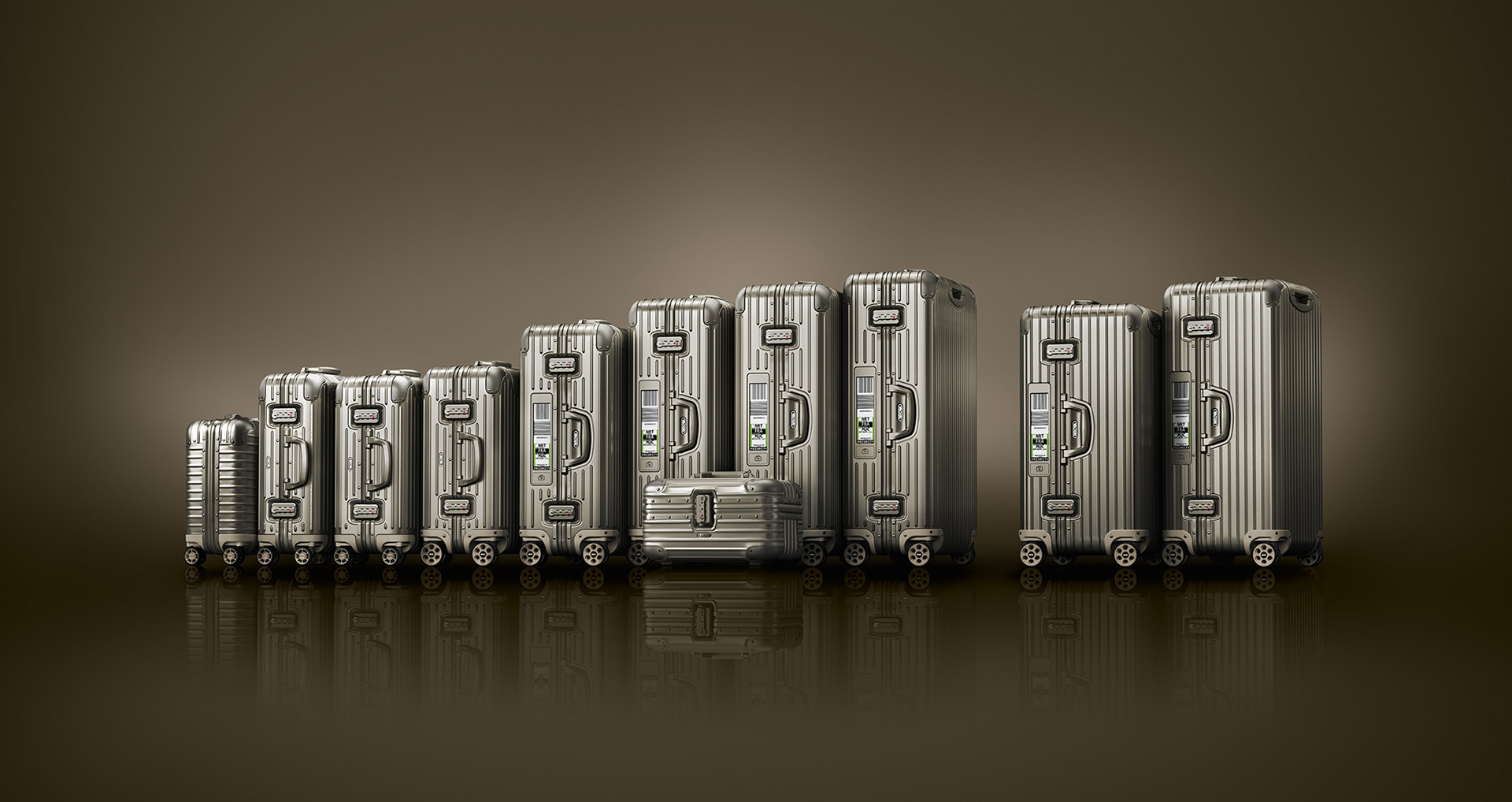 Metal，trunk，Rimova，