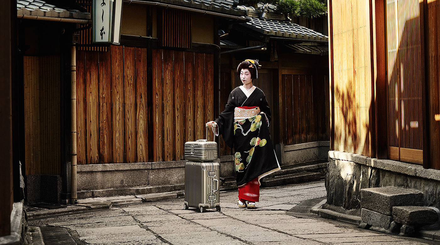 Metal，trunk，Rimova，