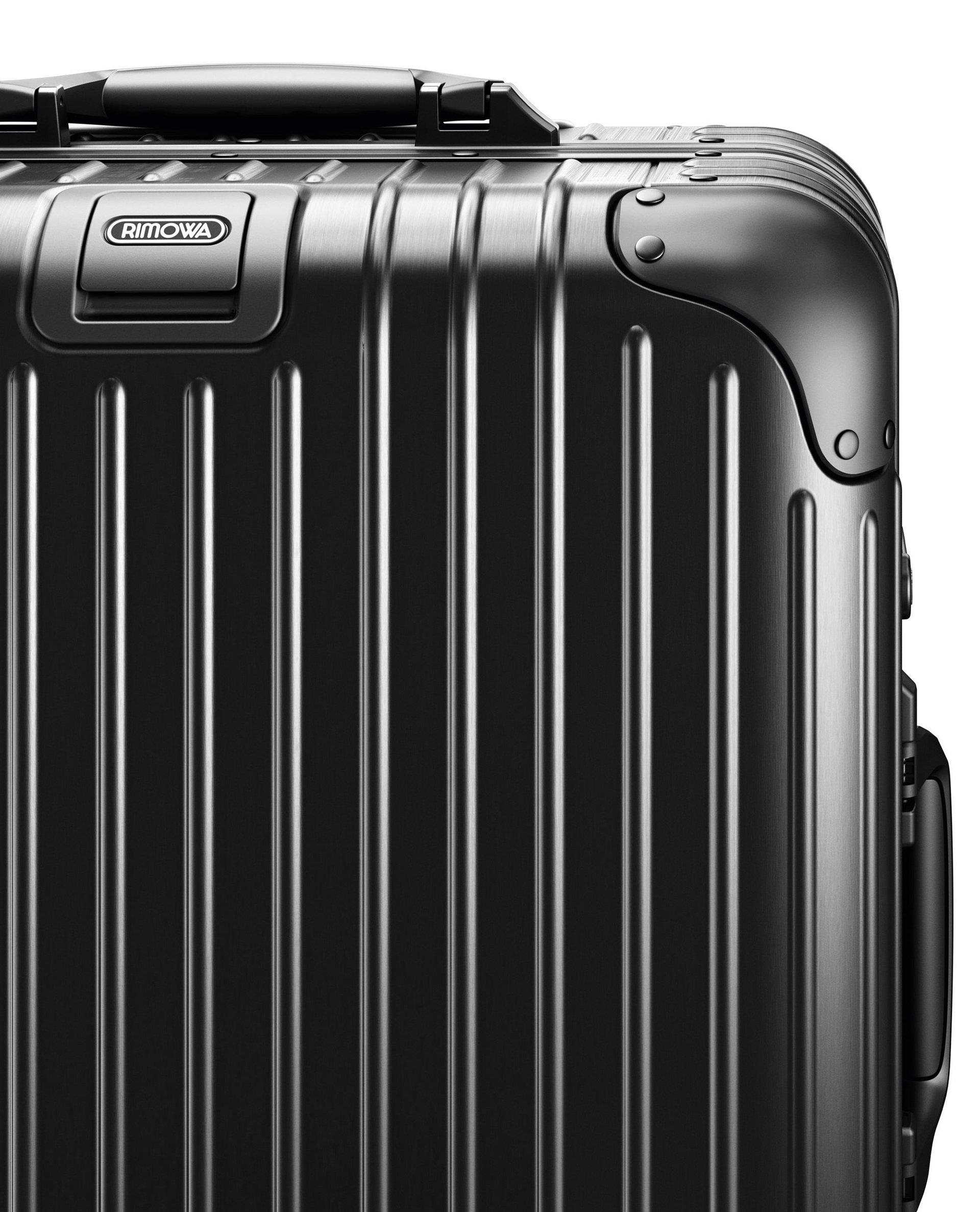 Metal，trunk，Rimova，