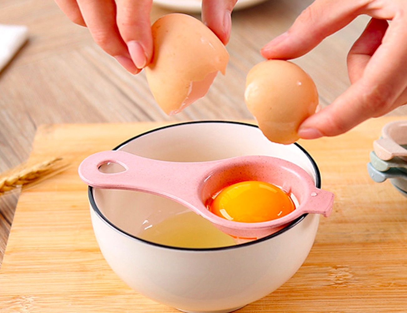 kitchenware，Plastic，egg separator ，