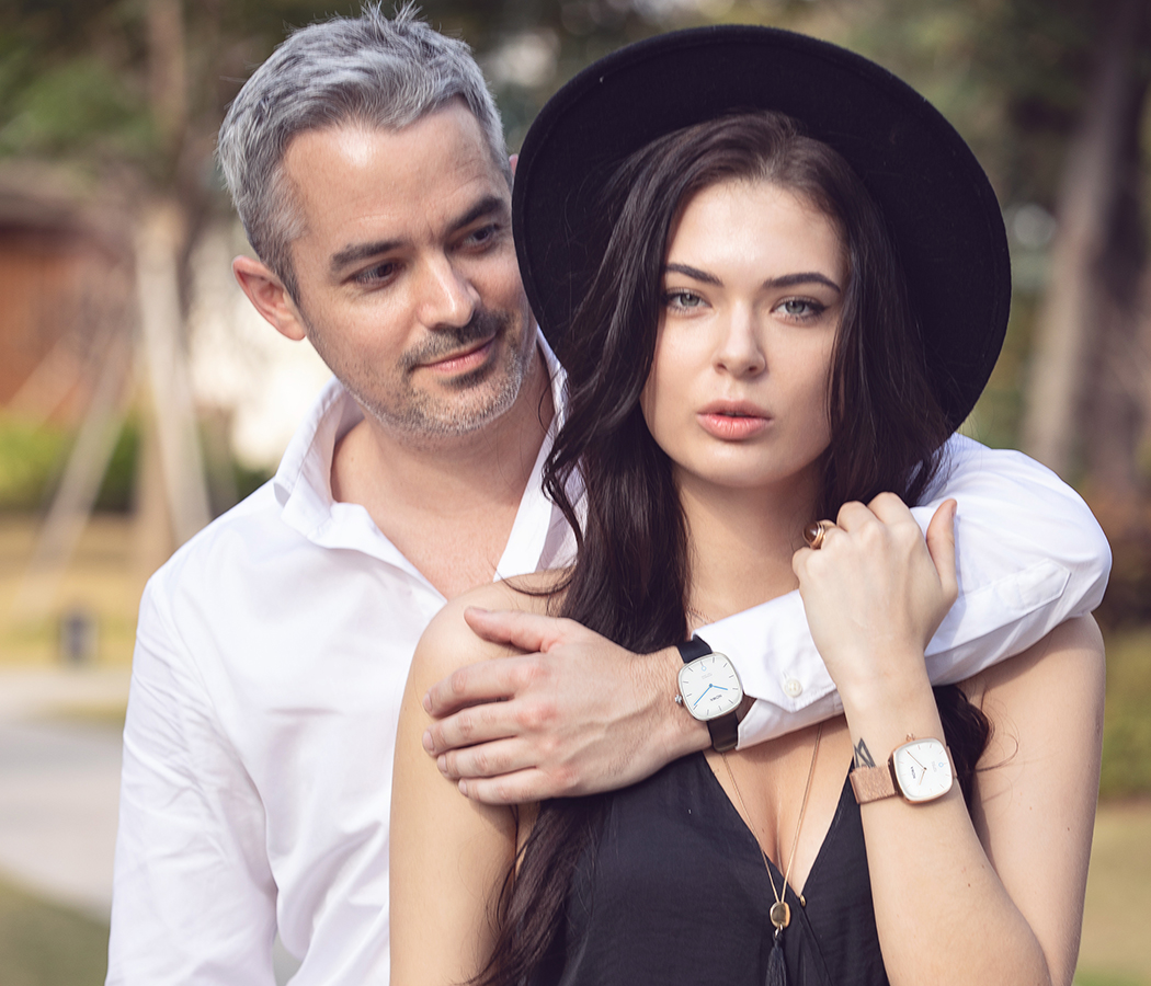 Wristwatch，Wrist watch，intelligence，fantastic.，