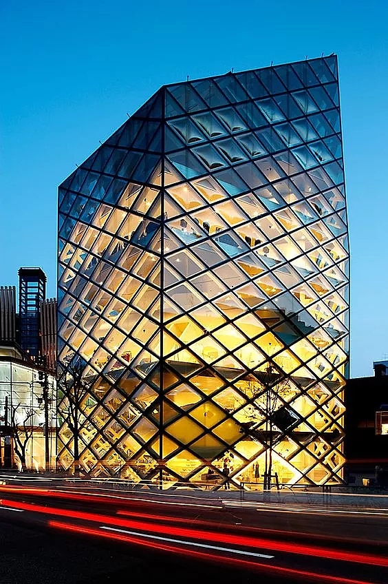 Jacques Herzog，Pierre de，Bird's nest，Basel ，Yi beiai Concert Hall，