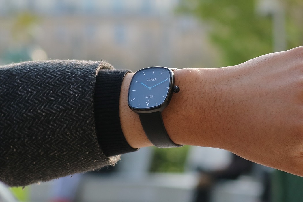 Wristwatch，Wrist watch，intelligence，fantastic.，