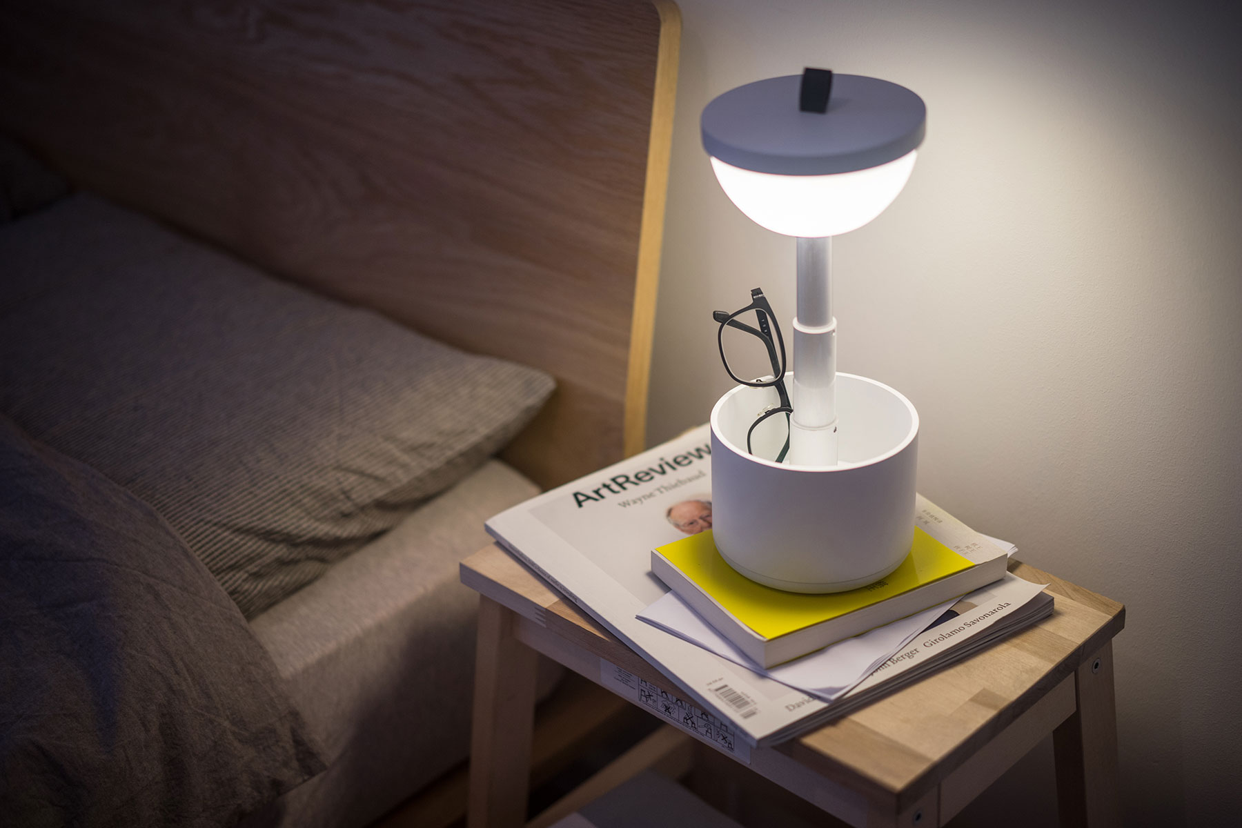 Lamp design，Emotional design，balance，cone，Table lamp design，Floor lamp design，