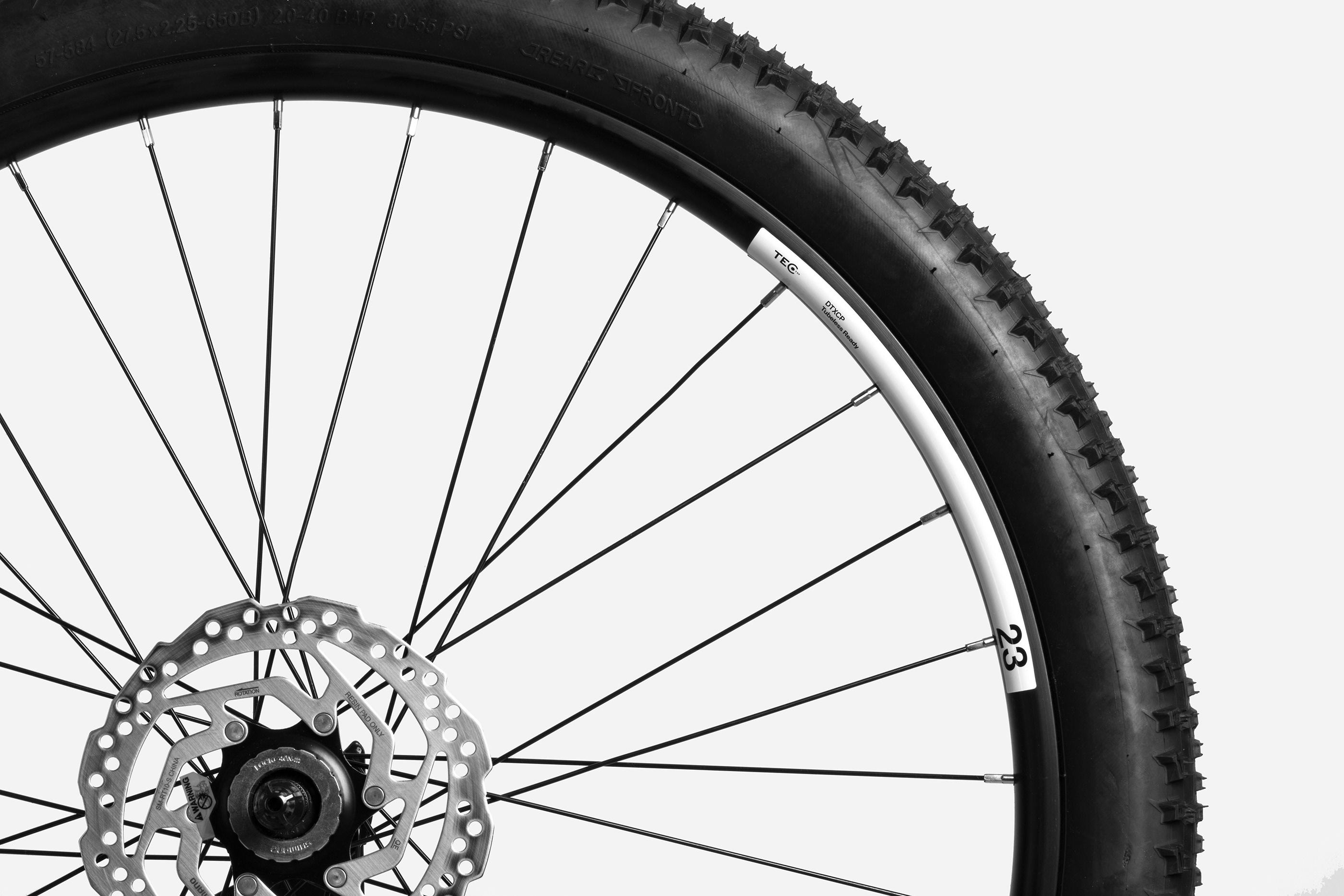 outdoors，vehicle，Bicycle，Crescent，